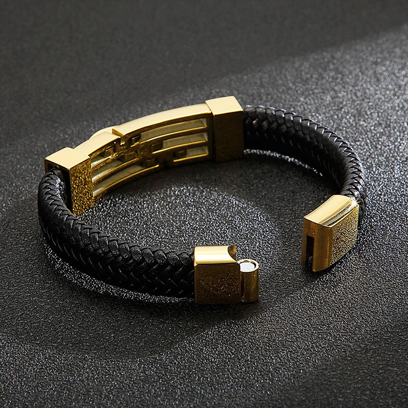 BraceletSimple Men's Braided Leather Titanium Steel Bracelet