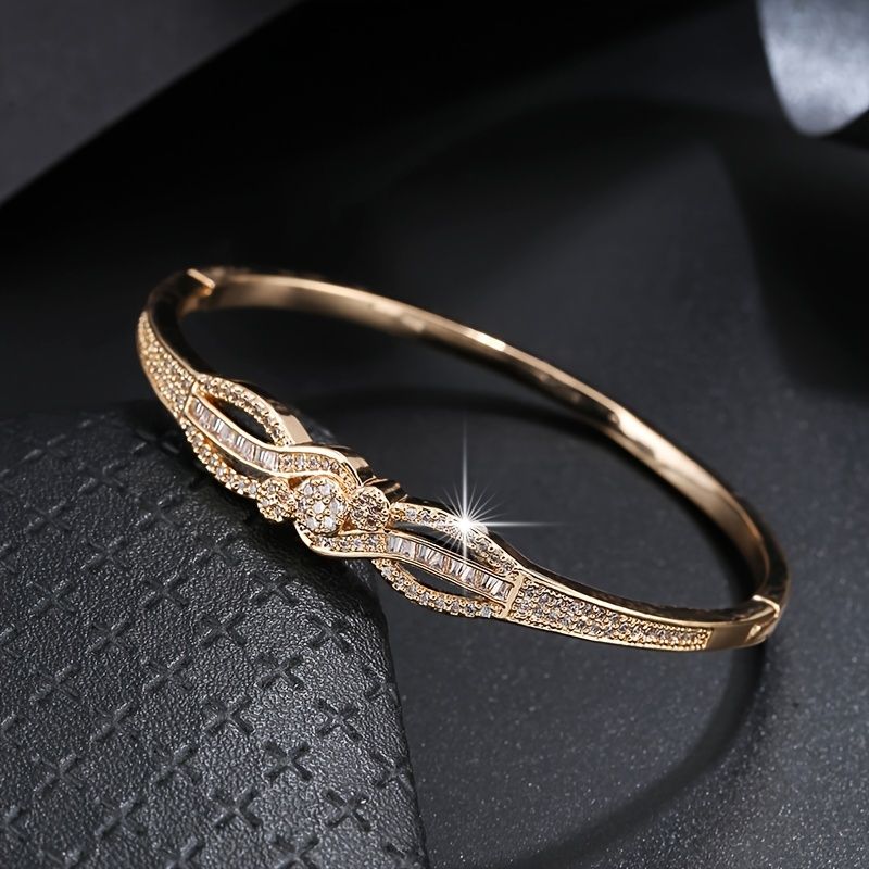 Gypsophila Bracelet Fashion Temperament Zircon Bracelet 18K Gold Plated Zicron Inlaid Holiday Style