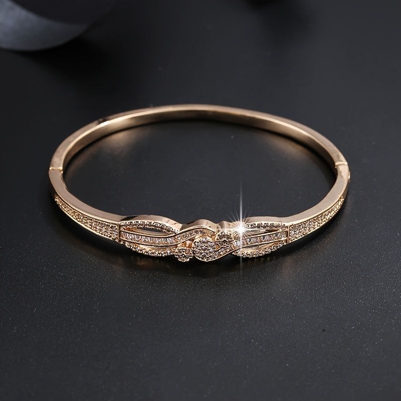 Gypsophila Bracelet Fashion Temperament Zircon Bracelet 18K Gold Plated Zicron Inlaid Holiday Style