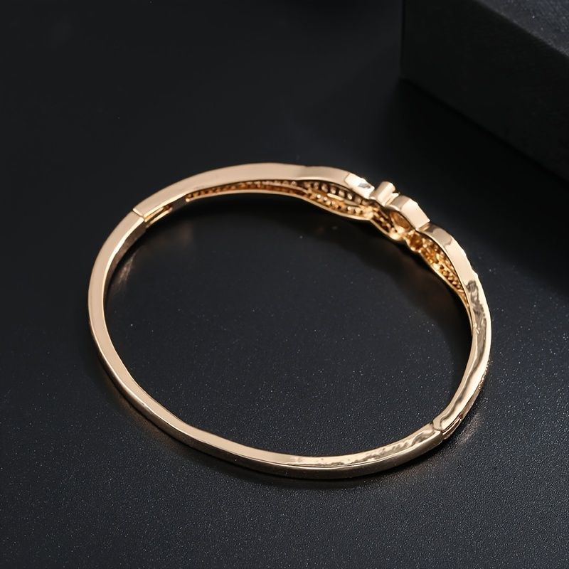 Gypsophila Bracelet Fashion Temperament Zircon Bracelet 18K Gold Plated Zicron Inlaid Holiday Style