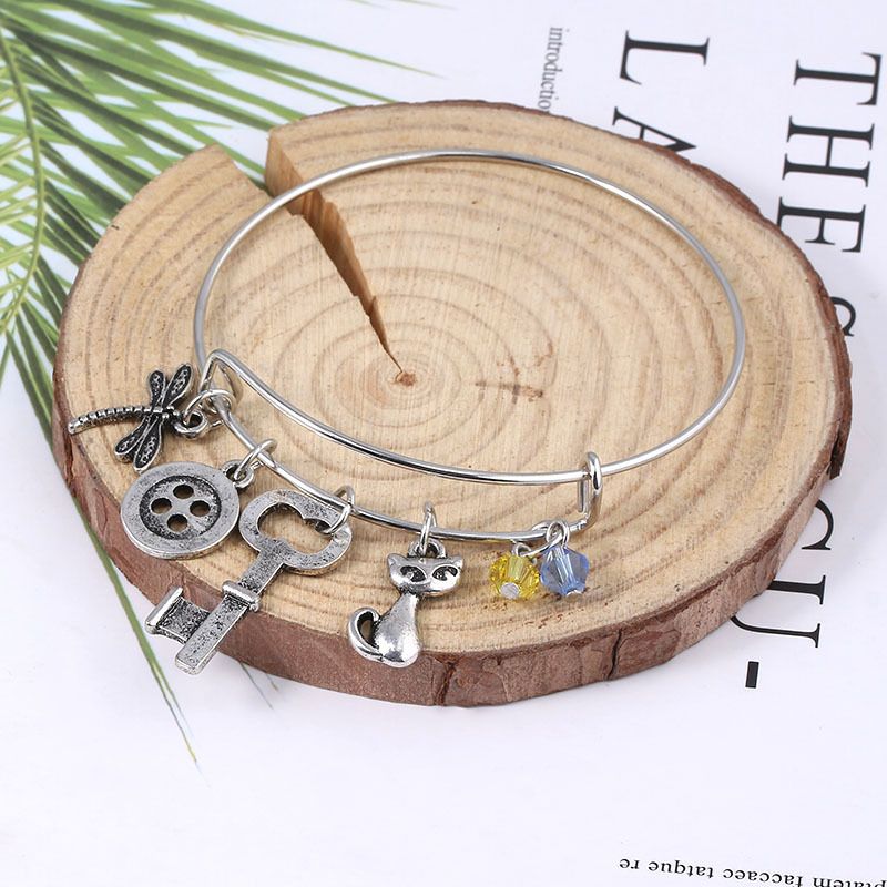 Retro Element Butterfly Cat Key Accessories Bracelet Halloween Gift Bracelet